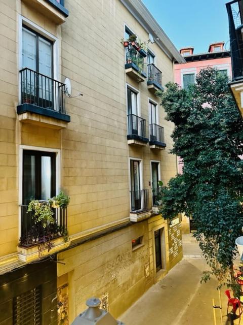 Punta Me Suites Next To Gran Via Madrid Exterior foto